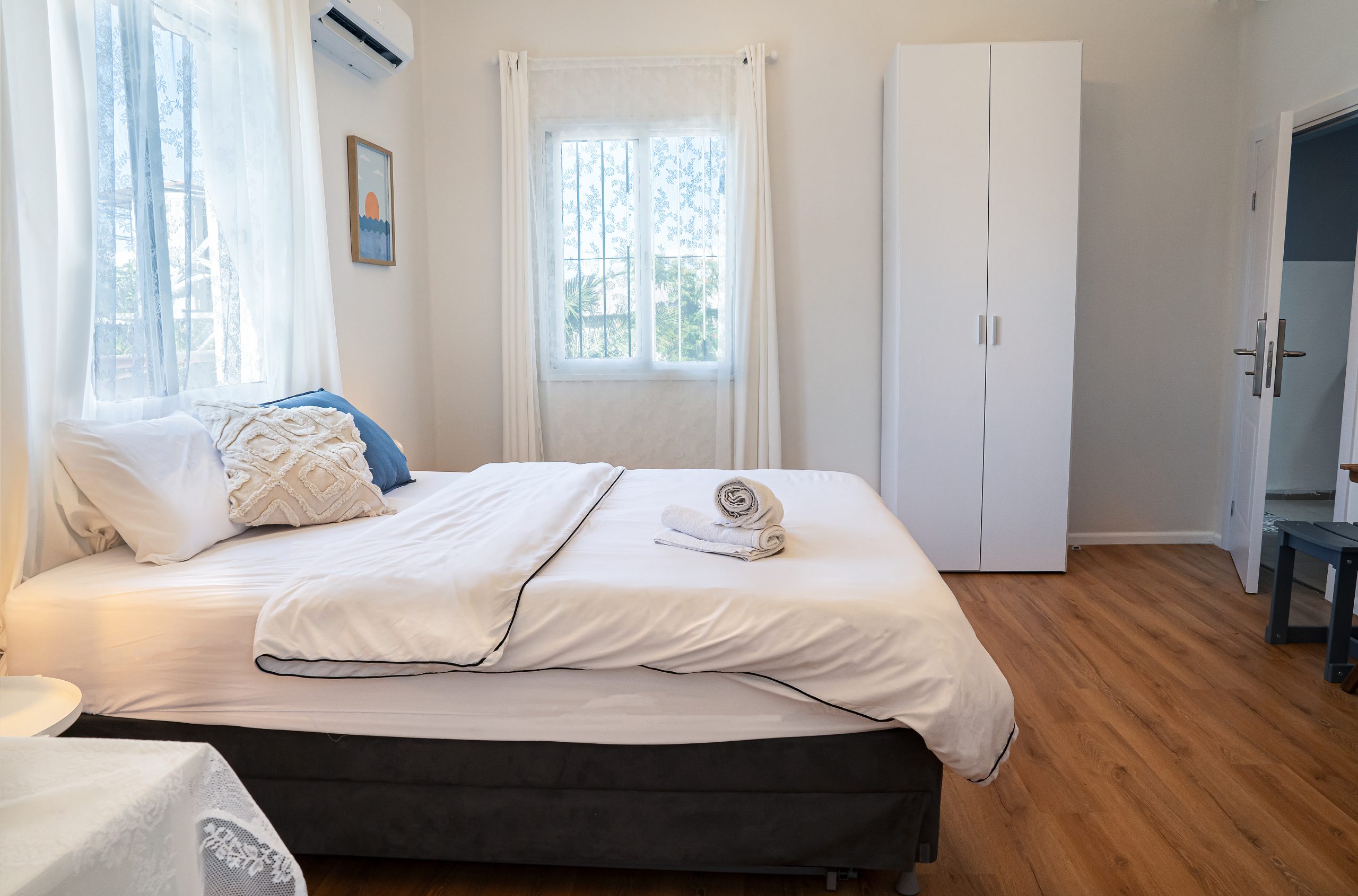 Loui Talpiot Hotel Haifa - Private Boutique Guest Room